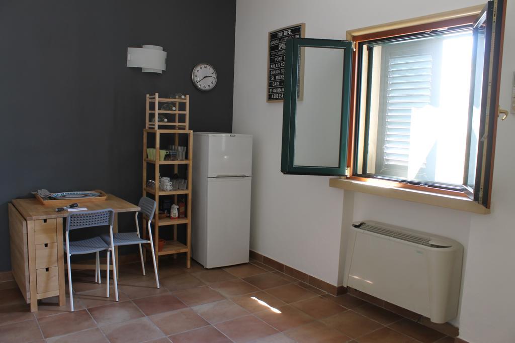 L'Albero Dei Limoni B&B Таранто Екстериор снимка