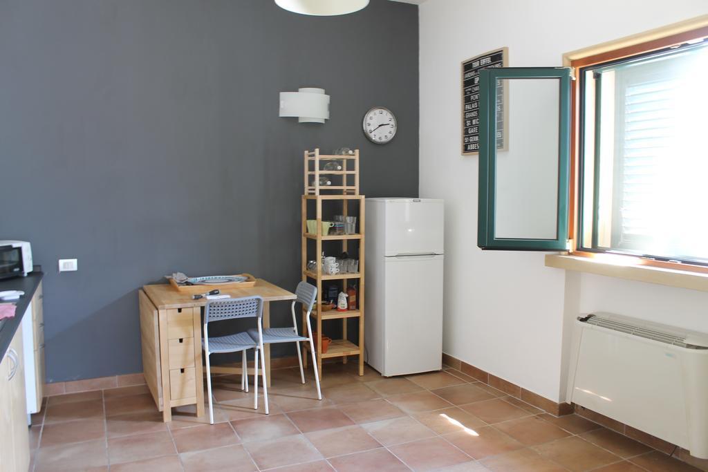 L'Albero Dei Limoni B&B Таранто Екстериор снимка